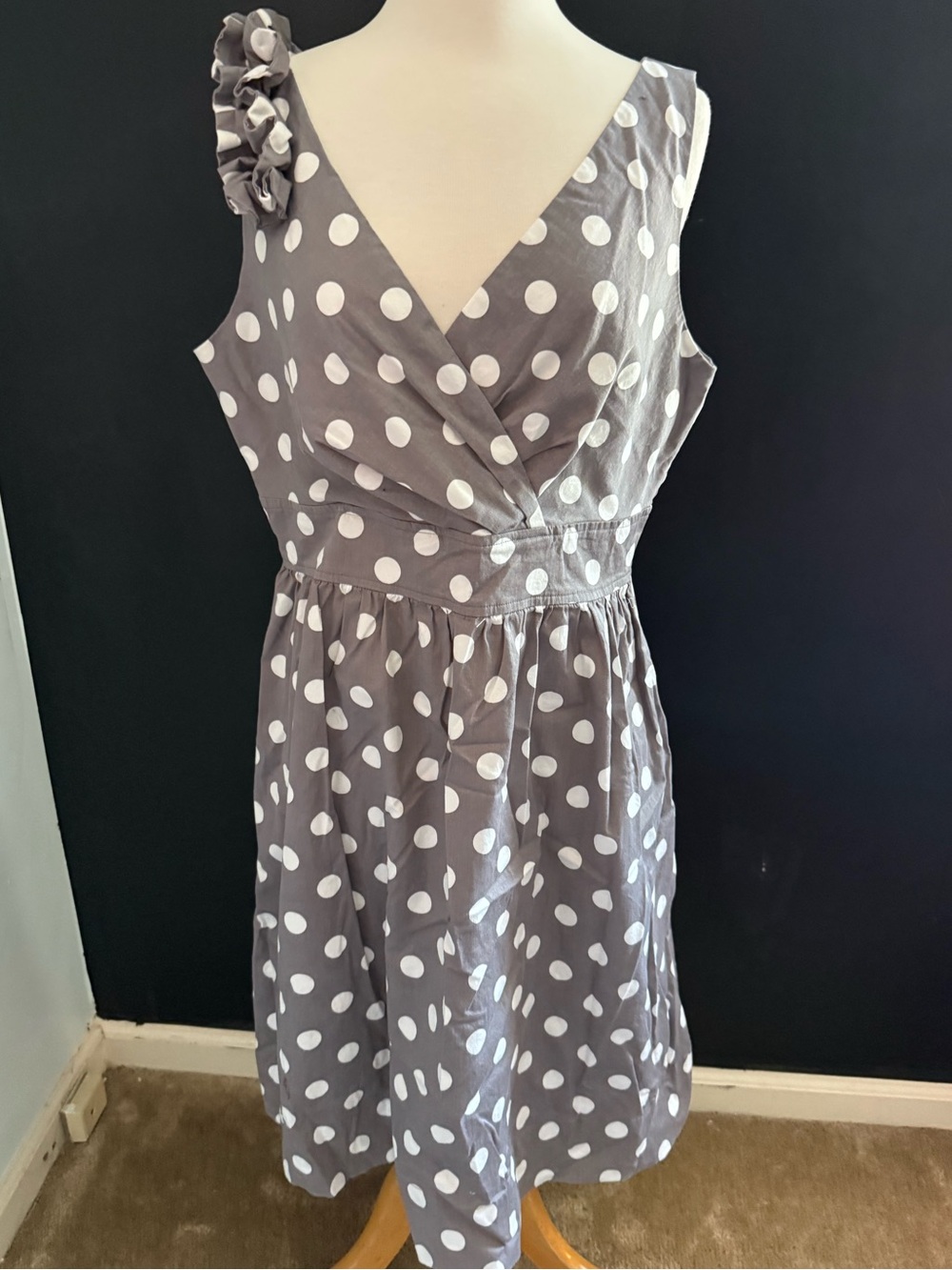 Robbie Bee Gray and White Polka Dot Midi Dress size 14